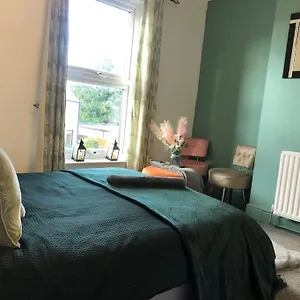 Golden Woodhouse 2 Bedroomed Sheffield