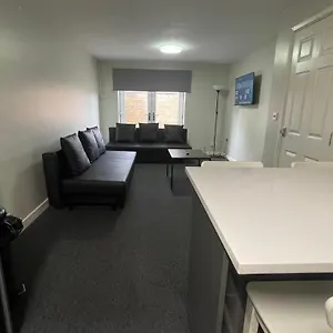  Apartment Hosted By Ryan - 1 Bedroom