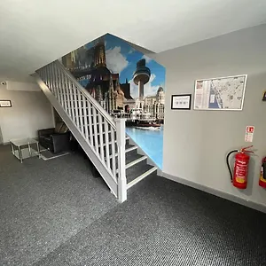  Apartment Hosted By Ryan - 2 Bedroom