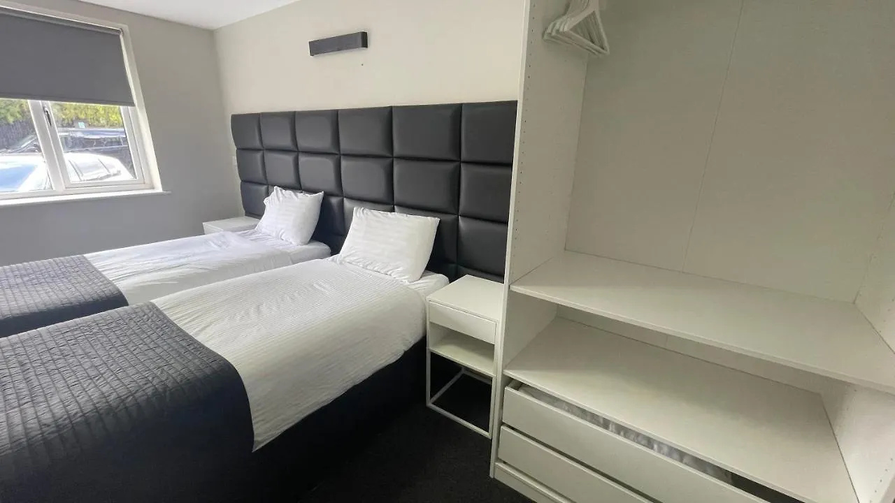 Hosted By Ryan - 2 Bedroom Apartment Liverpool United Kingdom